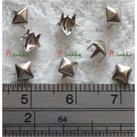 NDA043SLR Doll Dress Making Tools Mini Square Rivet 4mm Silver NDA043SLR Doll Dress Making Tools Mini Square Rivet 4mm Silver