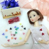 NDB010RED Doll Dress DIY Material Tiny Button Triangle 6.5mm Red NDB010RED Doll Dress DIY Material Tiny Button Triangle 6.5mm Red